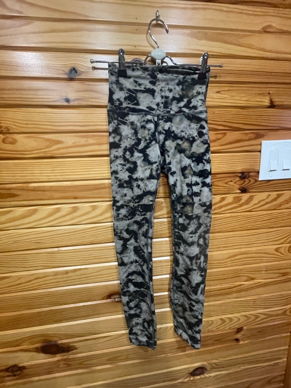 lululemon Tie-Dye Performance Leggings in Black & Taupe